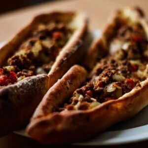 İkili Kavurmalı pide + 1 litre ayran menü