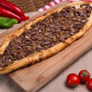 Kavurmalı Pide